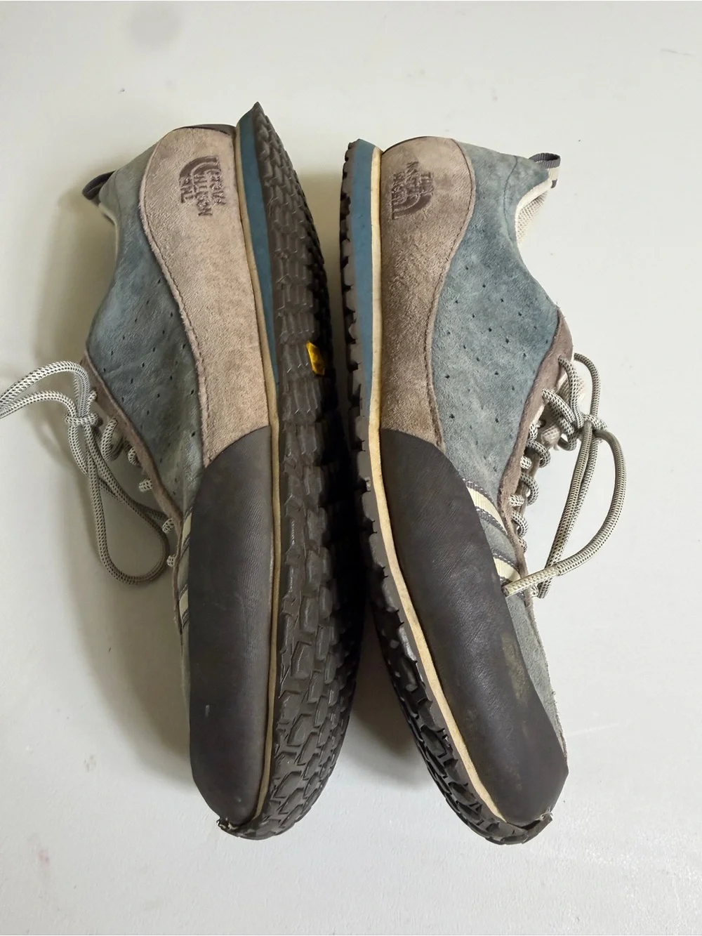 The North Face Suede Hiking Approach Shoes Blue Grey Women's Size 8.5 Gorpcore